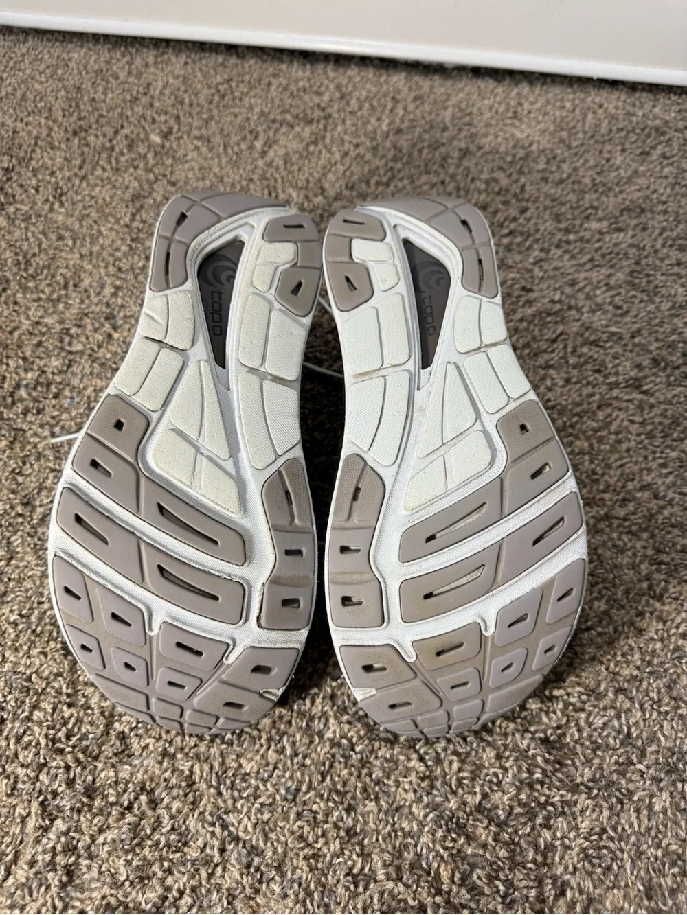 Topo Men's Athletic Running Shoes - Gray with White Sole - Picture 4 of 6